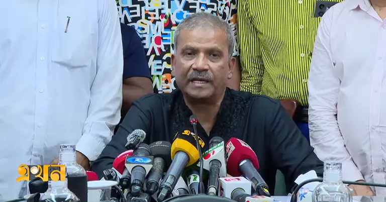 আইন উপদেষ্টা অধ্যাপক আসিফ নজরুল